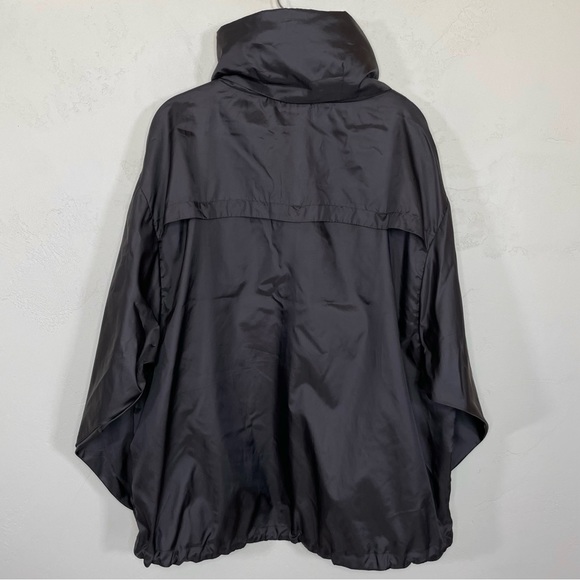 Puma Black White Logo Packable Hood Windbreaker Jacket - Picture 5 of 16